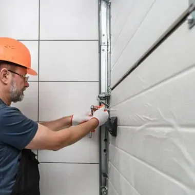 Puertas de Garaje Seccionales - Reparación e Instalación Mantenimiento Preventivo Puertas de Garaje Seccionales - Puertas de Garaje Seccionales - Reparación e Instalación