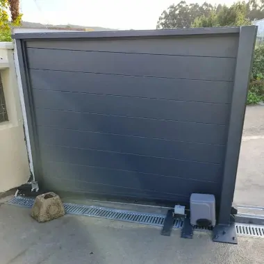 Puertas de Garaje Correderas home - Reparación Puertas de Garaje Barcelona Madrid y Valencia