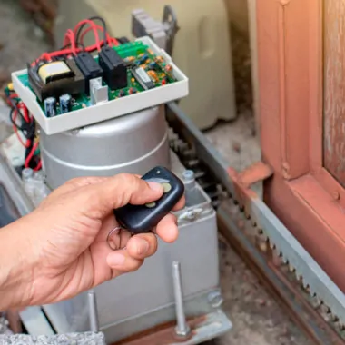 Puertas de Garaje Mantenimiento - Reparación Puertas de Garaje Barcelona Madrid y Valencia