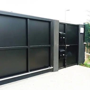 Puertas de Garaje Correderas - Reparación e Instalación Refuerzo de Seguridad Puertas garaje Correderas - Puertas de Garaje Correderas - Reparación e Instalación