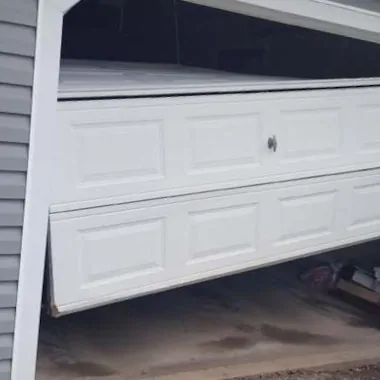 Puertas de Garaje Seccionales - Reparación e Instalación Reparacion de Averias Puertas de Garaje Seccionales - Puertas de Garaje Seccionales - Reparación e Instalación