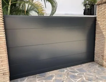 Que empresas ofrecen reparacion urgente puertas de garaje correderas - &iquest;Qu&eacute; empresas ofrecen reparaci&oacute;n urgente de puertas de garaje correderas?